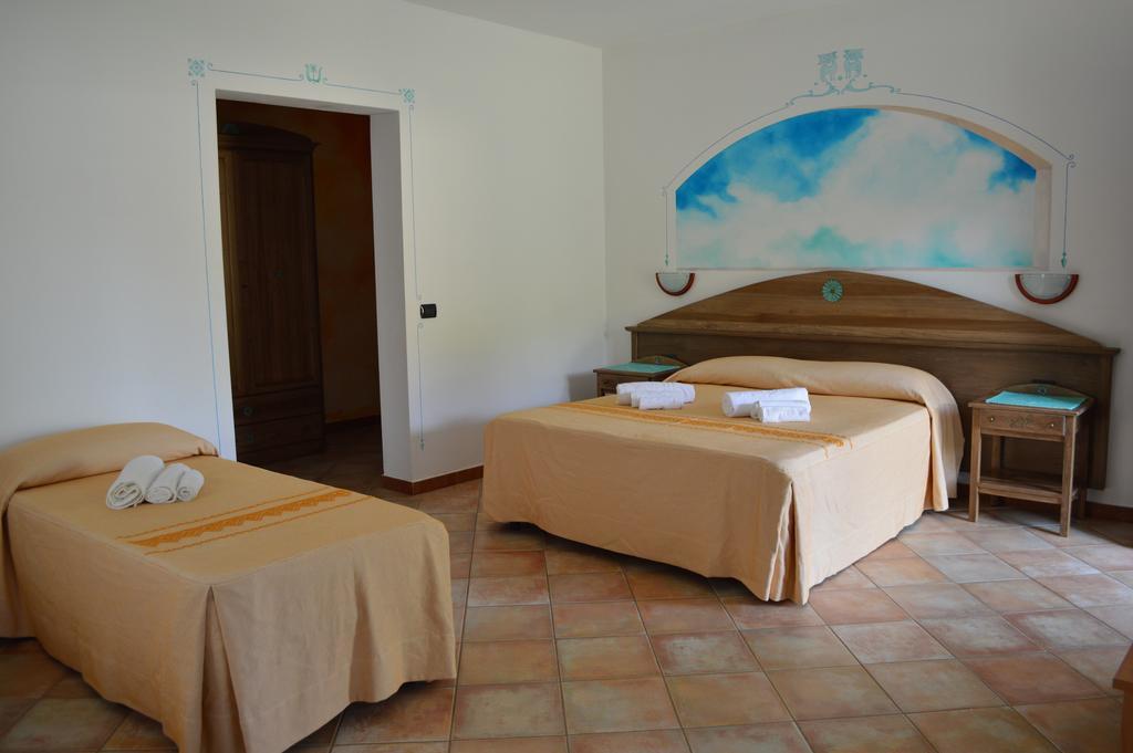 Hotel Кардеду Екстериор снимка